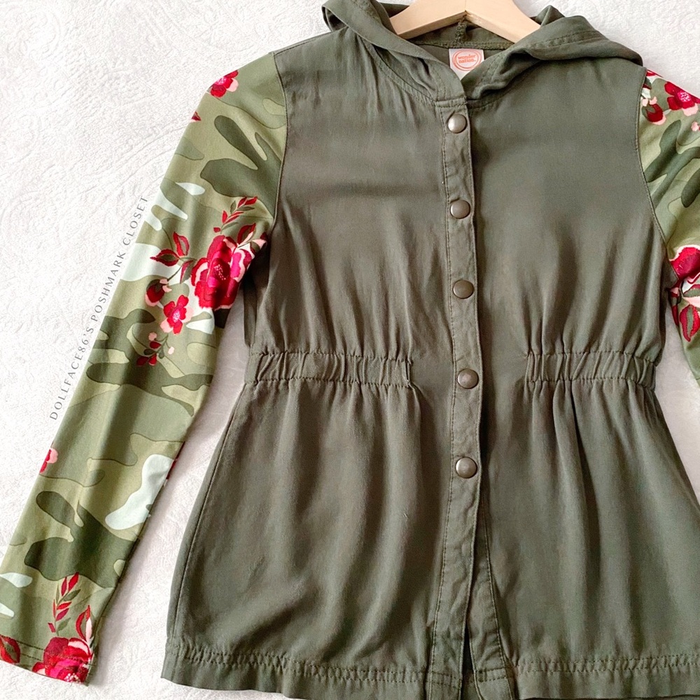 Kid’s Green Camo + Floral Sleeve Hooded Jacket (M 7-8)